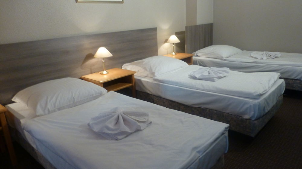 Hotel Rehberge Berlin Mitte Екстериор снимка