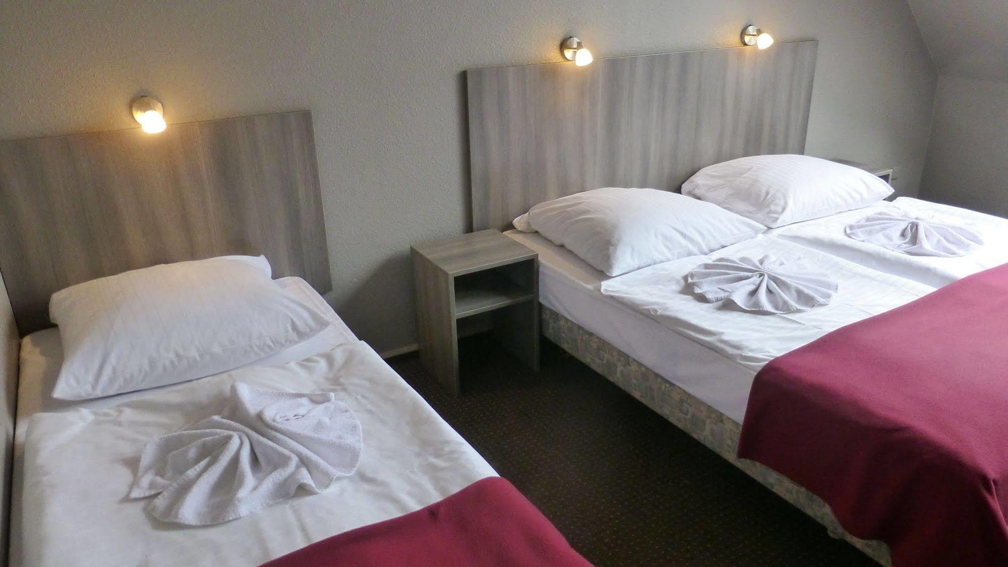 Hotel Rehberge Berlin Mitte Екстериор снимка