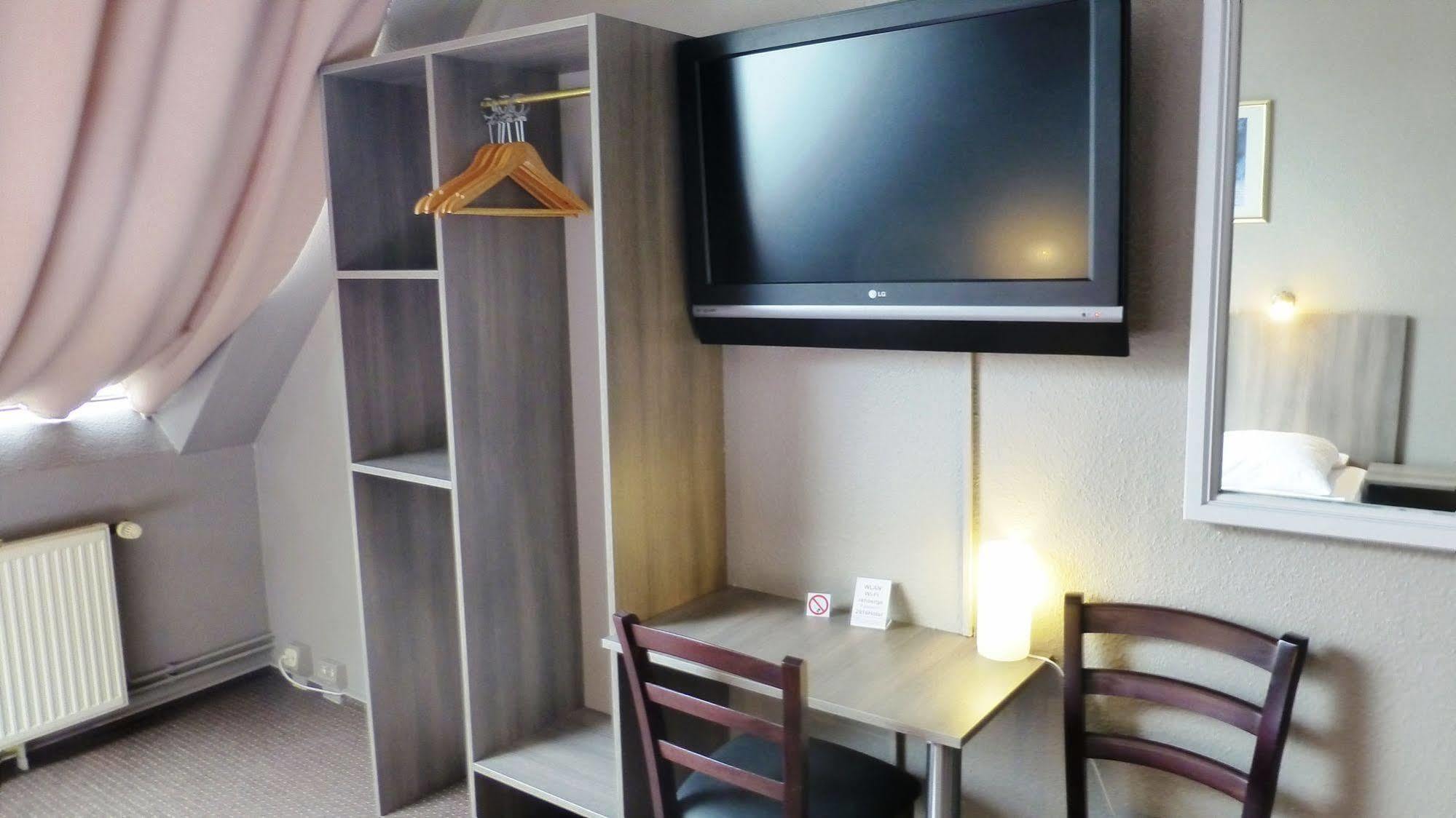 Hotel Rehberge Berlin Mitte Екстериор снимка