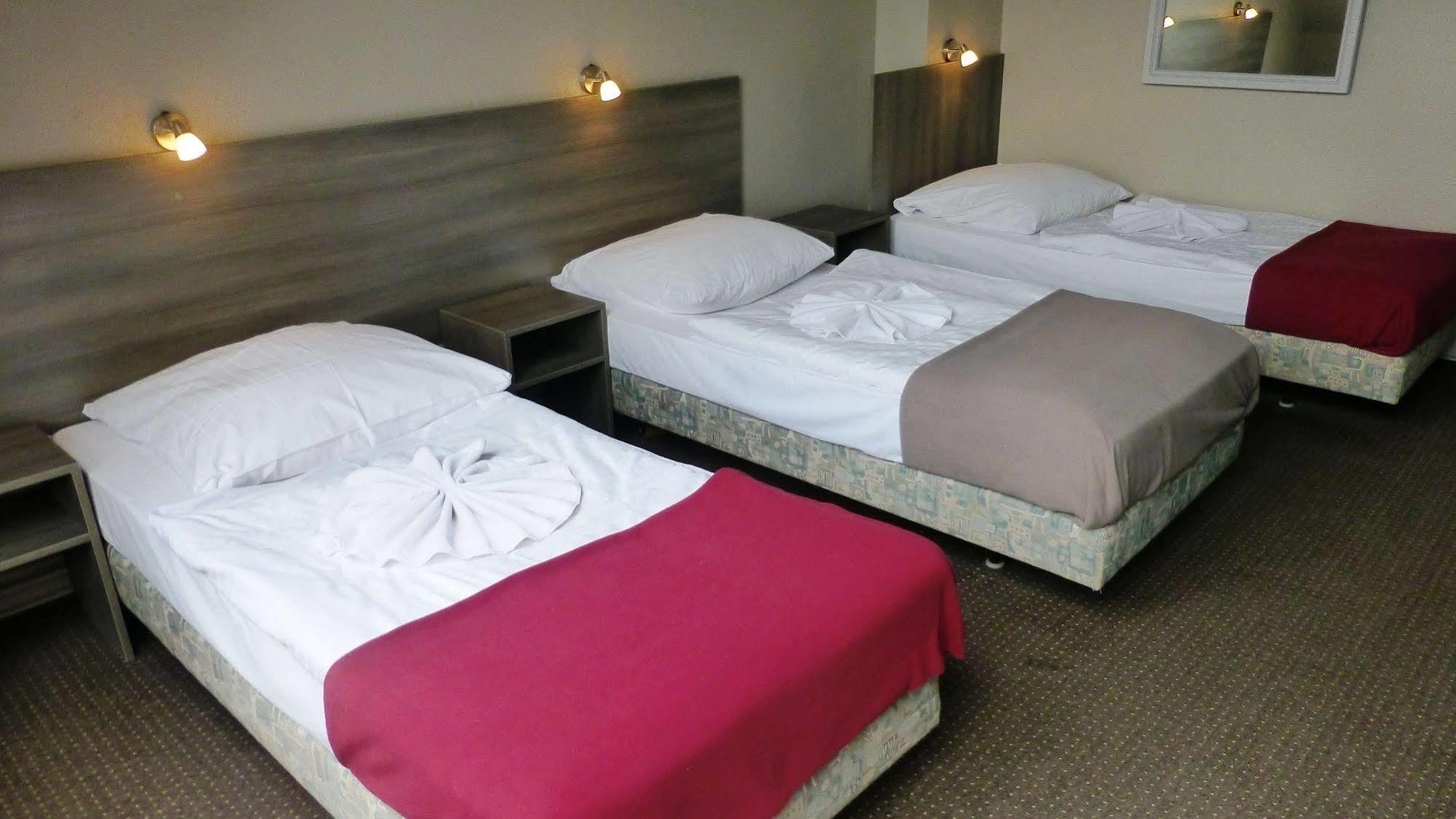 Hotel Rehberge Berlin Mitte Екстериор снимка