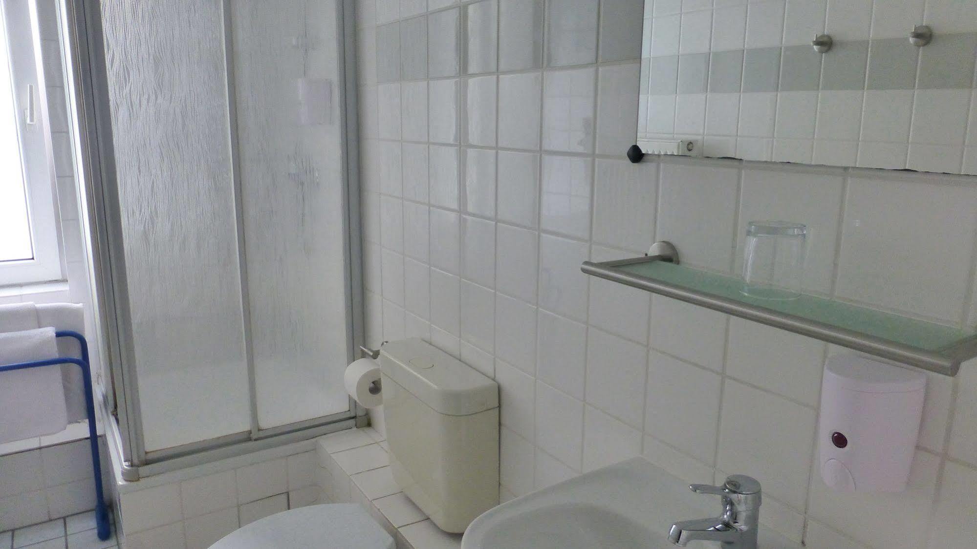 Hotel Rehberge Berlin Mitte Екстериор снимка